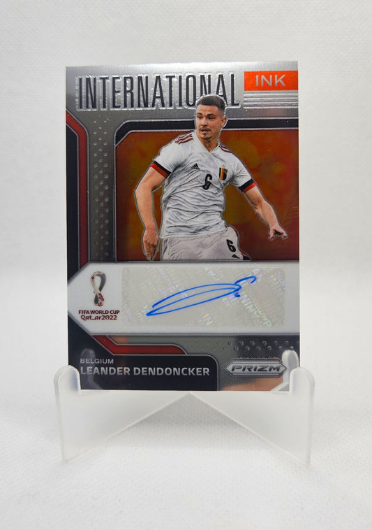 Leander Dendoncker - Autógrafo original - Prizm FIFA World Cup Qatar 2022