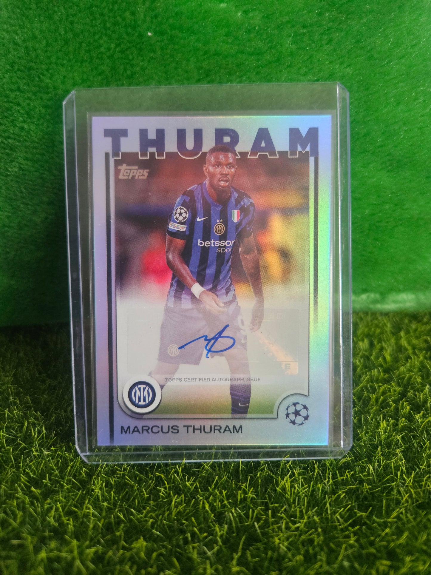 Marcus Thuram - Autógrafo Original - UEFA Club Competitions 24/25