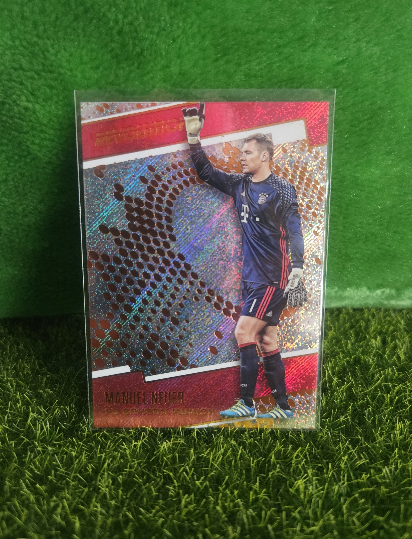 Manuel Neuer - Revolution - FIFA 365 2017