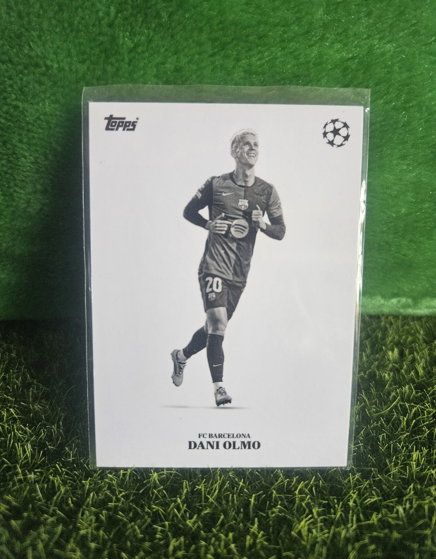 Dani Olmo - Simplicidad 2025