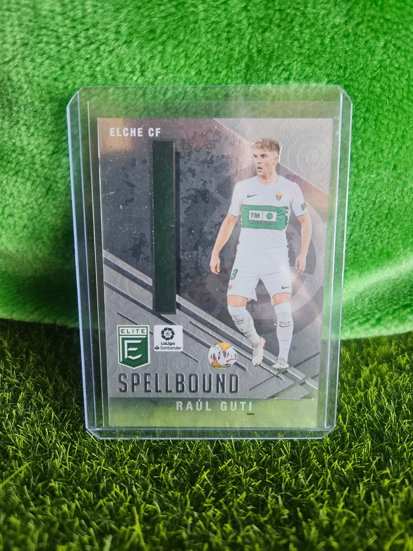 Raúl Guti /10 - Spellbound - Donruss Elite LaLiga 21/22