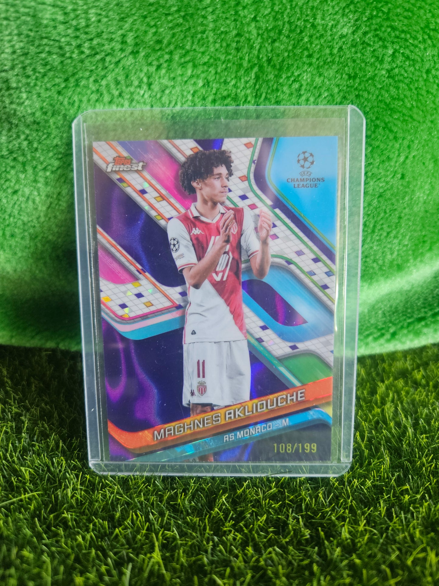 Maghnes Akliouche /199 - Topps Finest 2025
