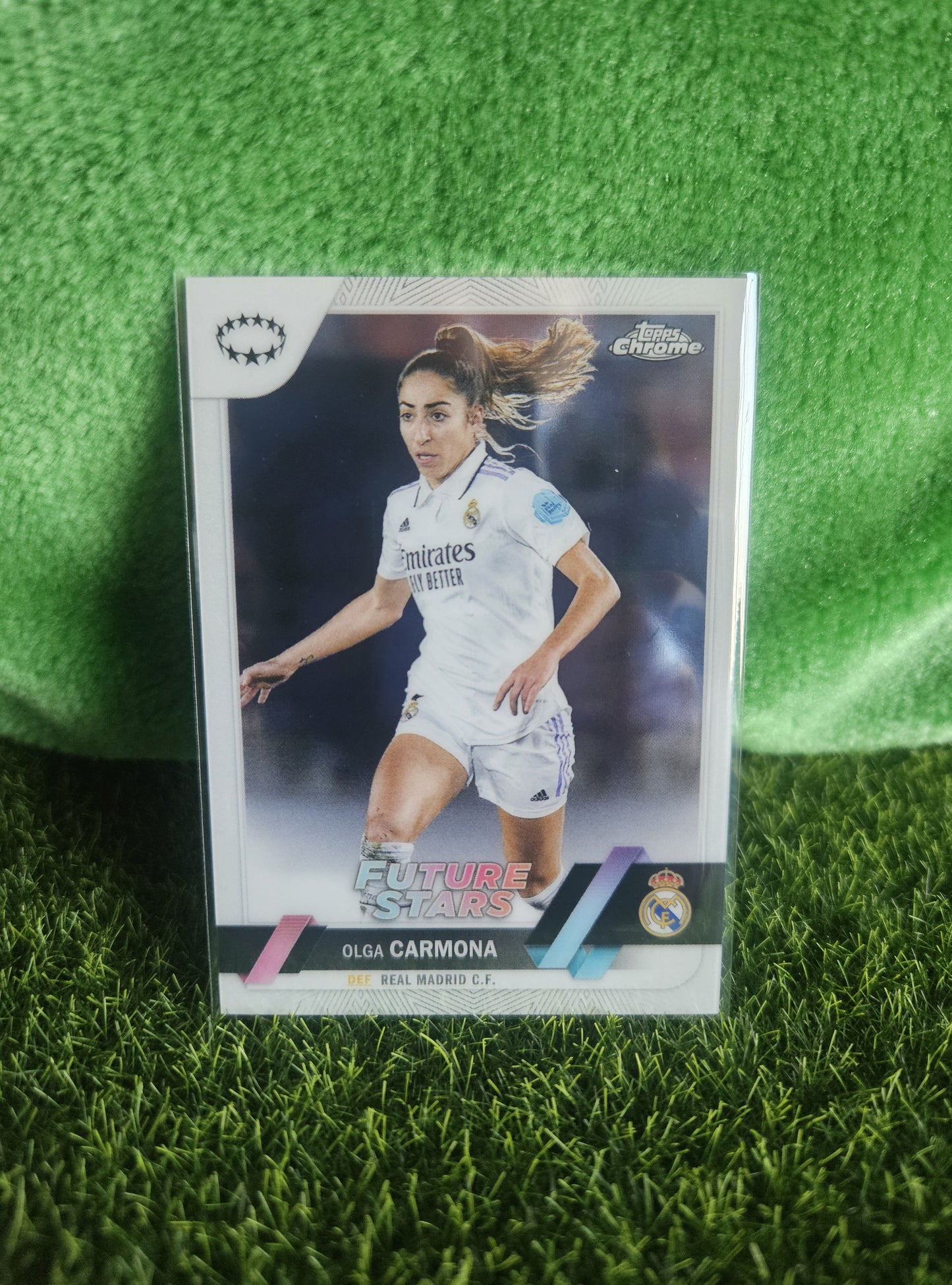 Olga Carmona - Future Stars - Topps Chrome 2023
