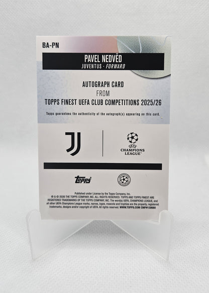 Pavel Nedvěd /150 - Autógrafo original - Topps Finest UEFA Club Competitions 25/26
